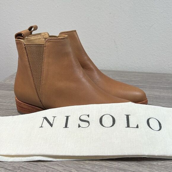 Nisolo Eva Everyday Chelsea Boots Shoes - Picture 3 of 10